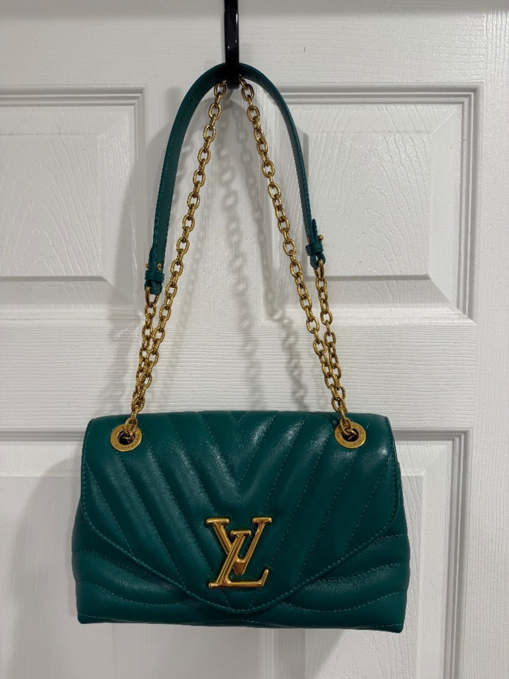 Louis Vuitton New Wave Chain Bag